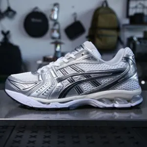 Cushioned Non-Slip Running Shoes